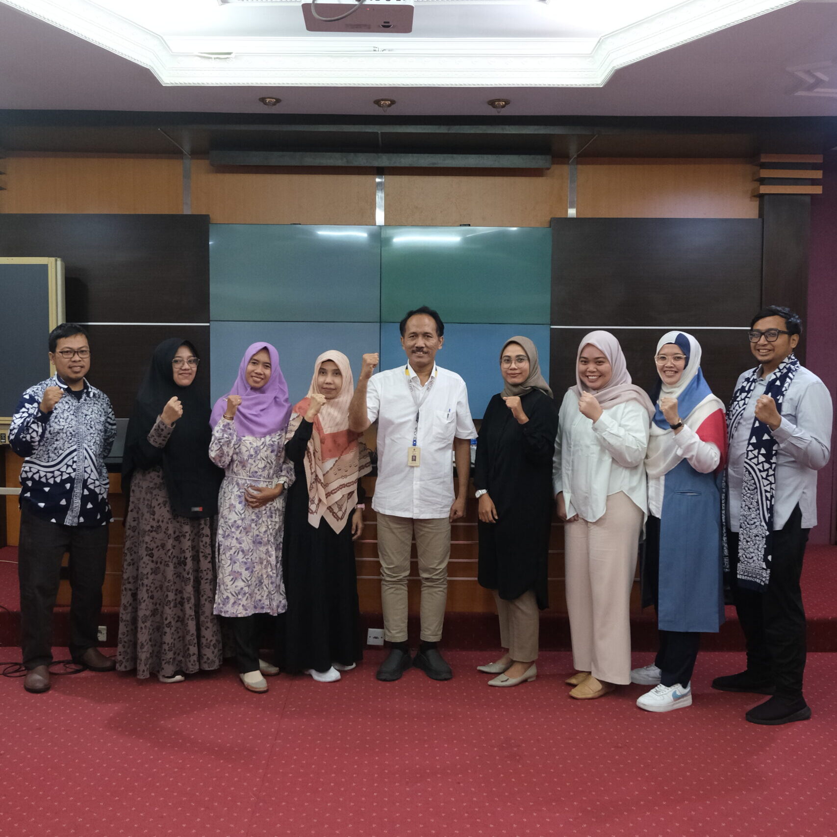 Uii Feb Workshop Strategi Menembus Hibah Riset DRTPM-Dikti untuk Dosen HI ...